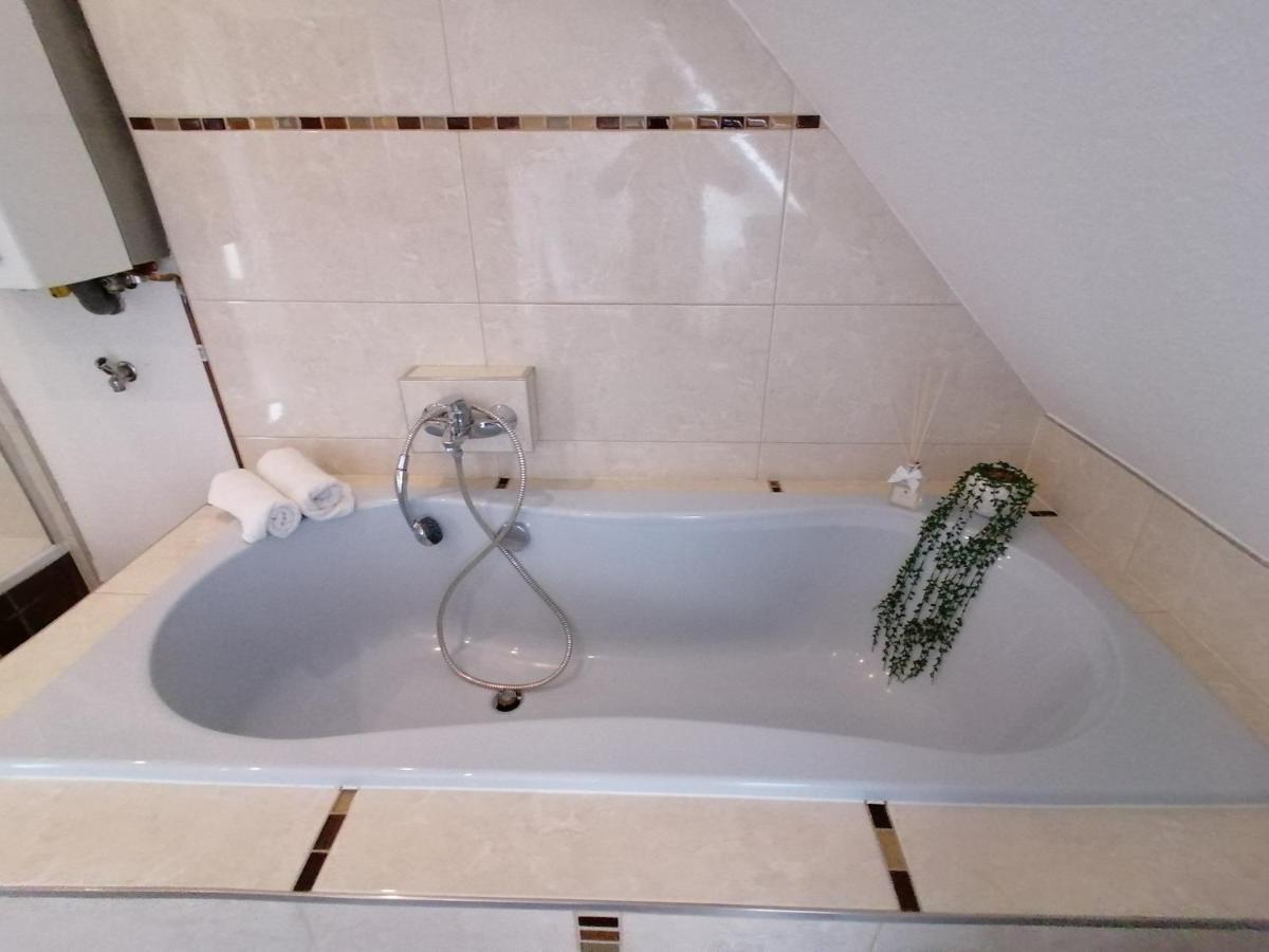 Ferienwohnung Resit 2 Steinhude Esterno foto
